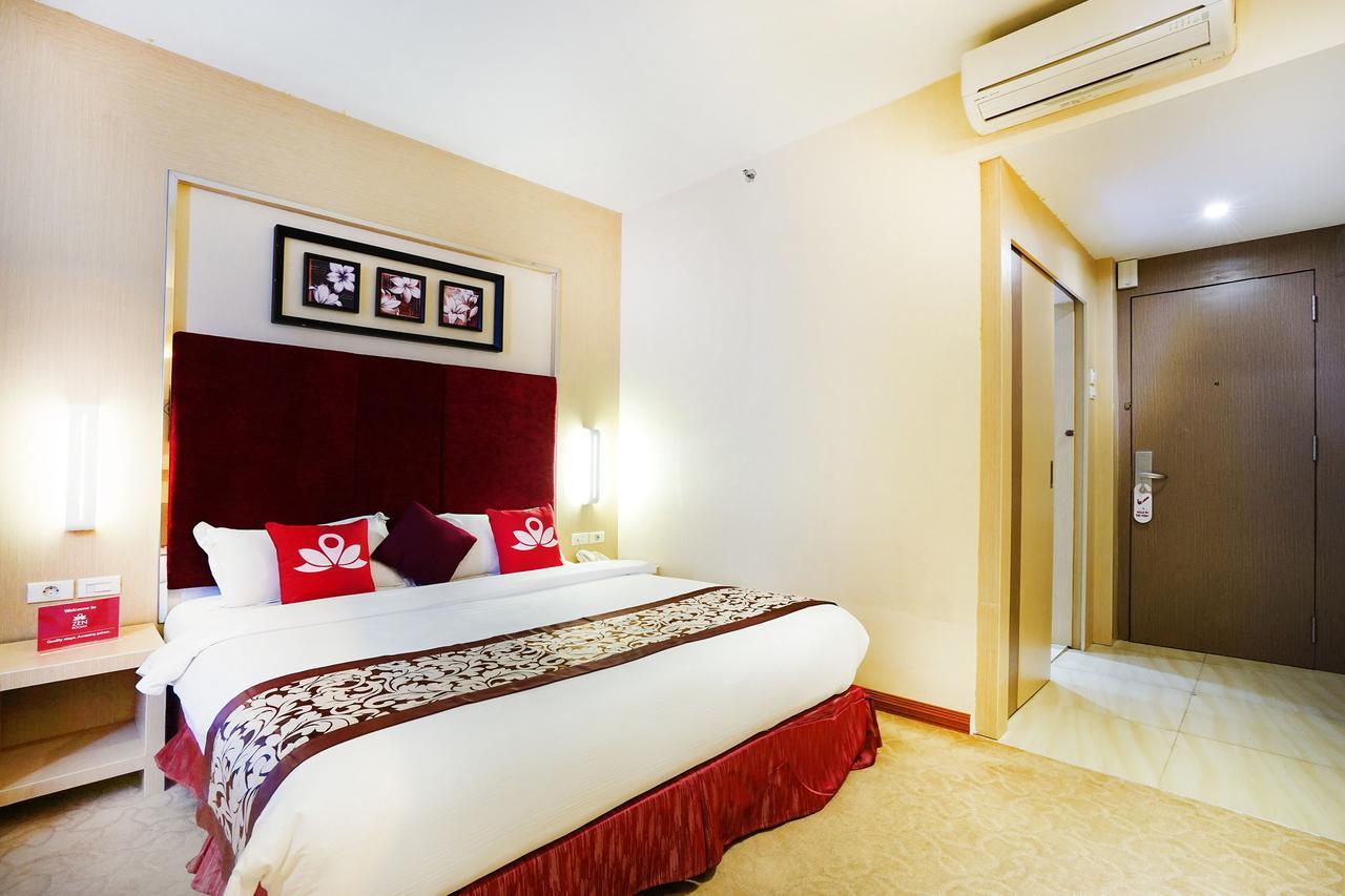 Zen Rooms Near Bcs Mall Penuin Batam Экстерьер фото